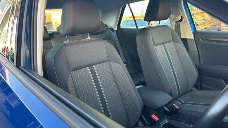 Volkswagen T-Roc 1.5 TSI EVO SE 5dr Petrol Hatchback